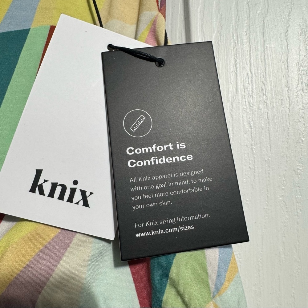 NWT Knix Model Lounge Bra – XXL – Love Triangle Print – Pull-On Comfort - Picture 8 of 12